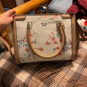 Guess floral purse
